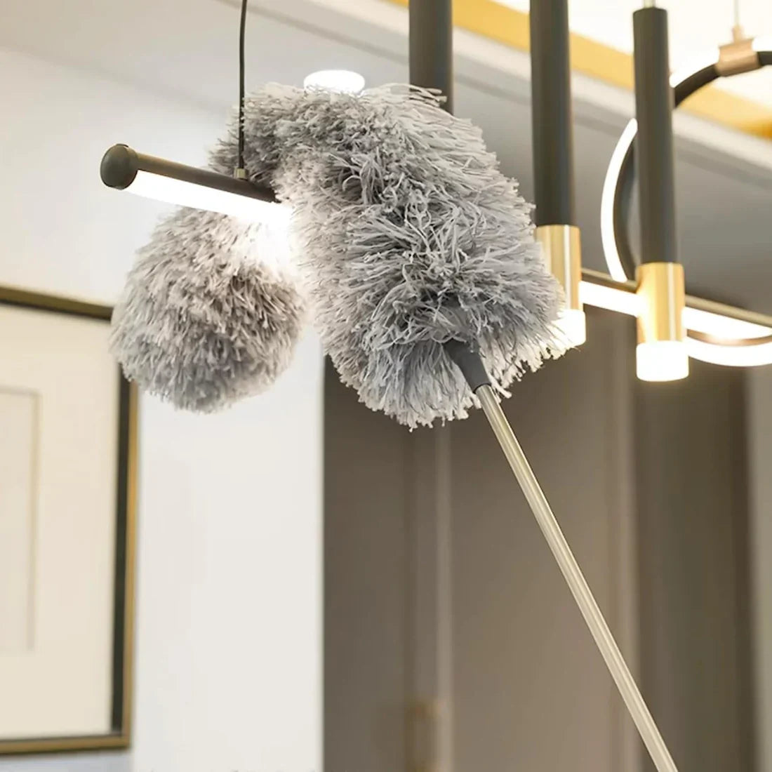 100 Inch Adjustable Microfiber Dusting Brush